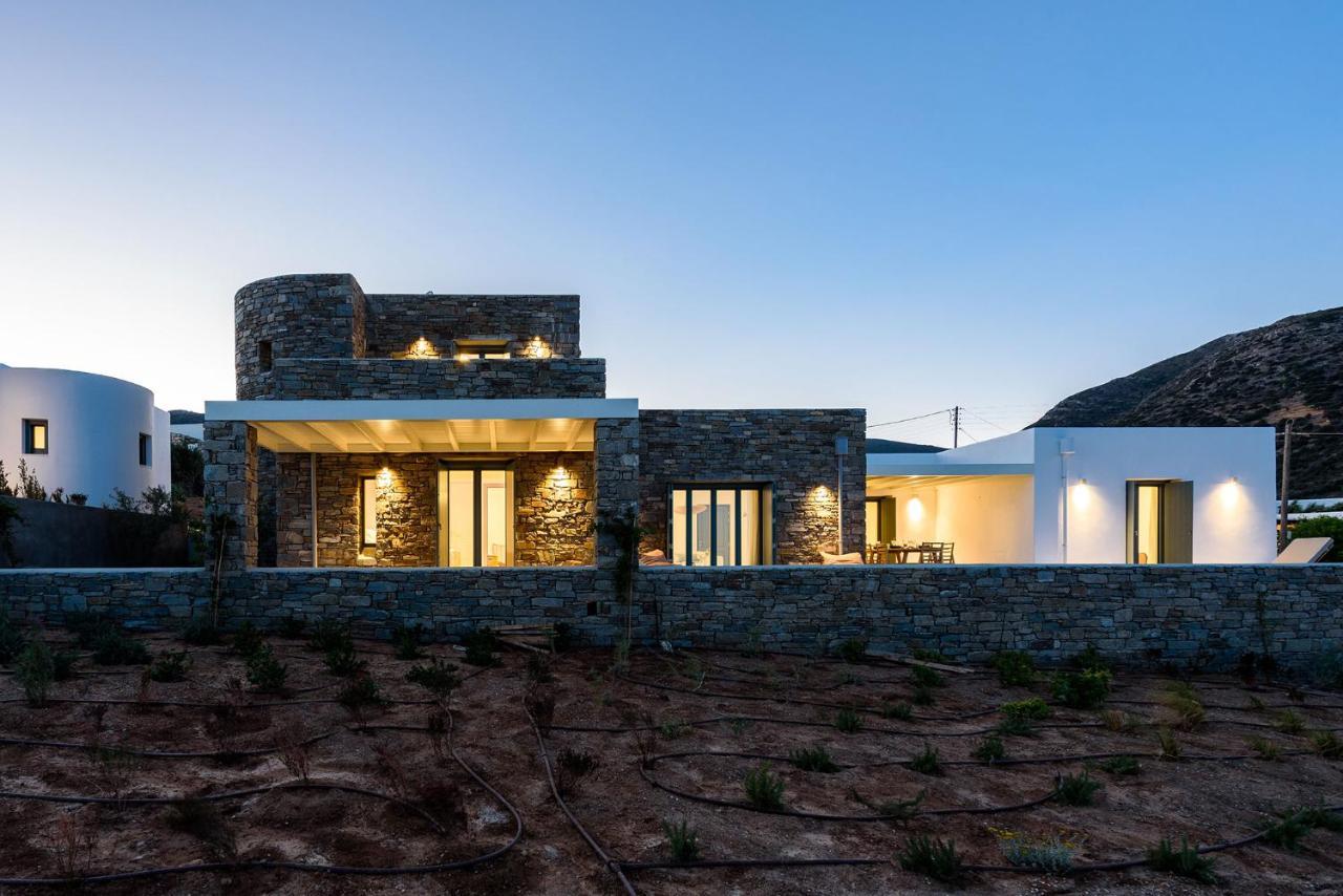 Villa Complex White And Rocks Párosz Kültér fotó